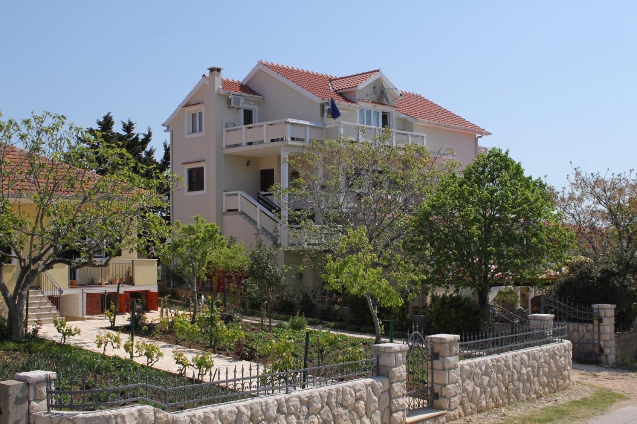 Apartments With A Parking Space Vrsi - Mulo, Zadar - 3276 المظهر الخارجي الصورة