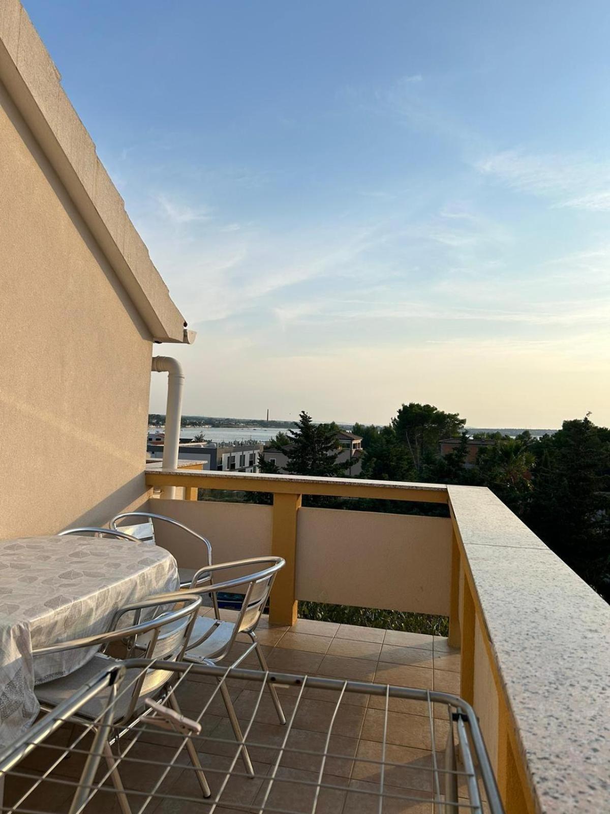 Apartments With A Parking Space Vrsi - Mulo, Zadar - 3276 المظهر الخارجي الصورة